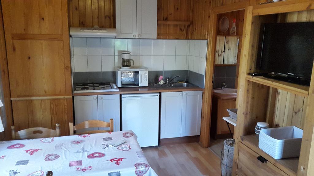 Camping La Motte Flottante La Freissinouse Exterior foto
